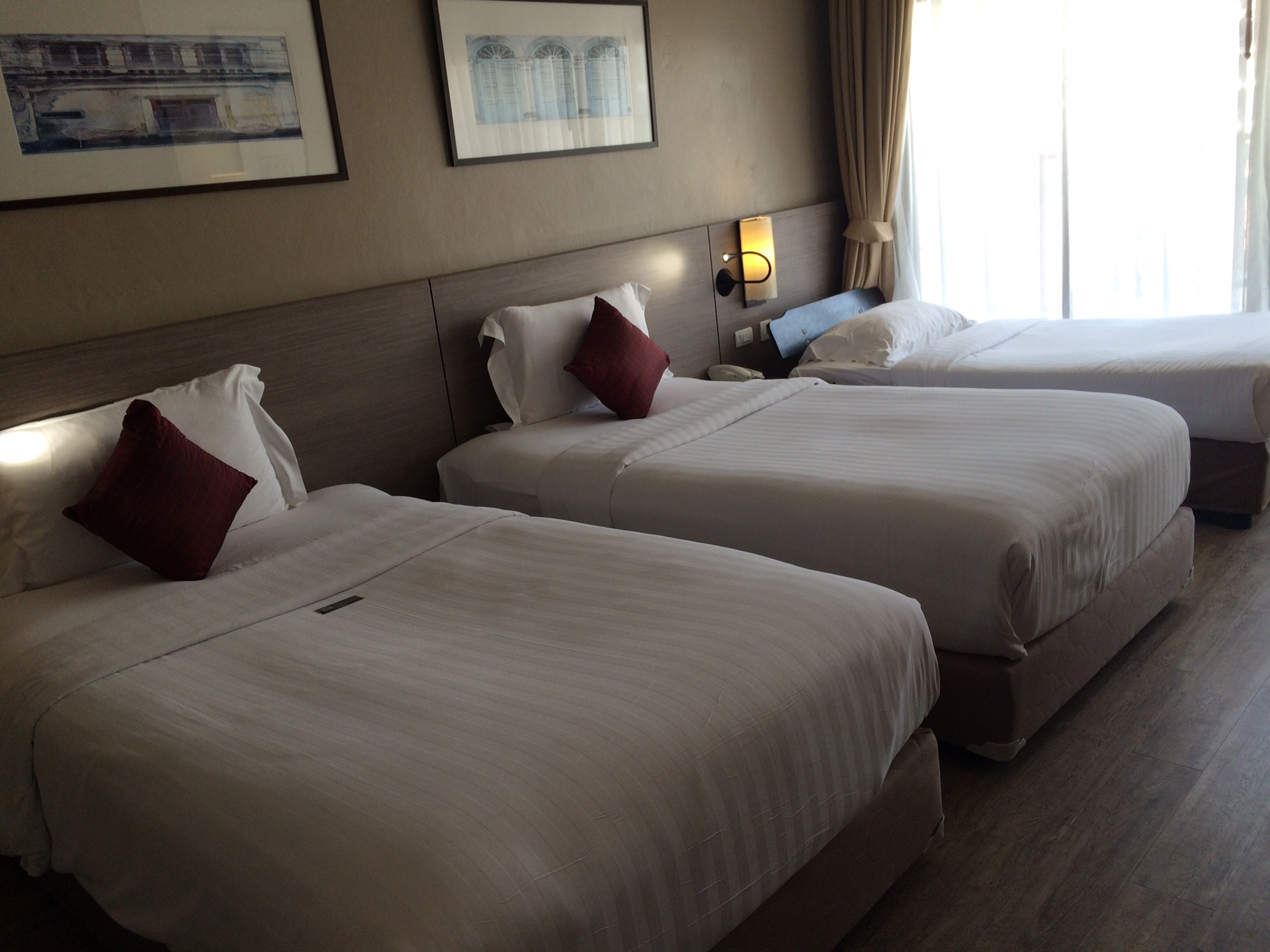 wKgBs1hBNNuAYZp-AAcTdqb2N4s37.jpeg?imageView2%2F2%2Fw%2F680%2Fq%2F90