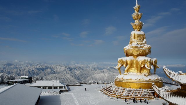 峨眉山金顶英语导游词3篇